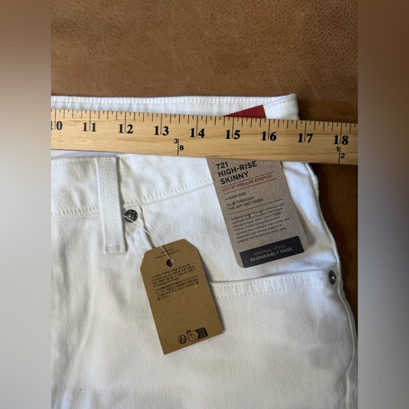 Levi’s 721 High Rise Skinny Jeans White Size 33 x 30 Some Scuffs - Picture 5 of 11
